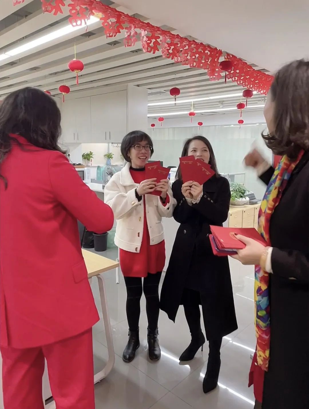 b1e42da7046894392361c52f9ce1af11.jpg b1e42da7046894392361c52f9ce1af11.jpg