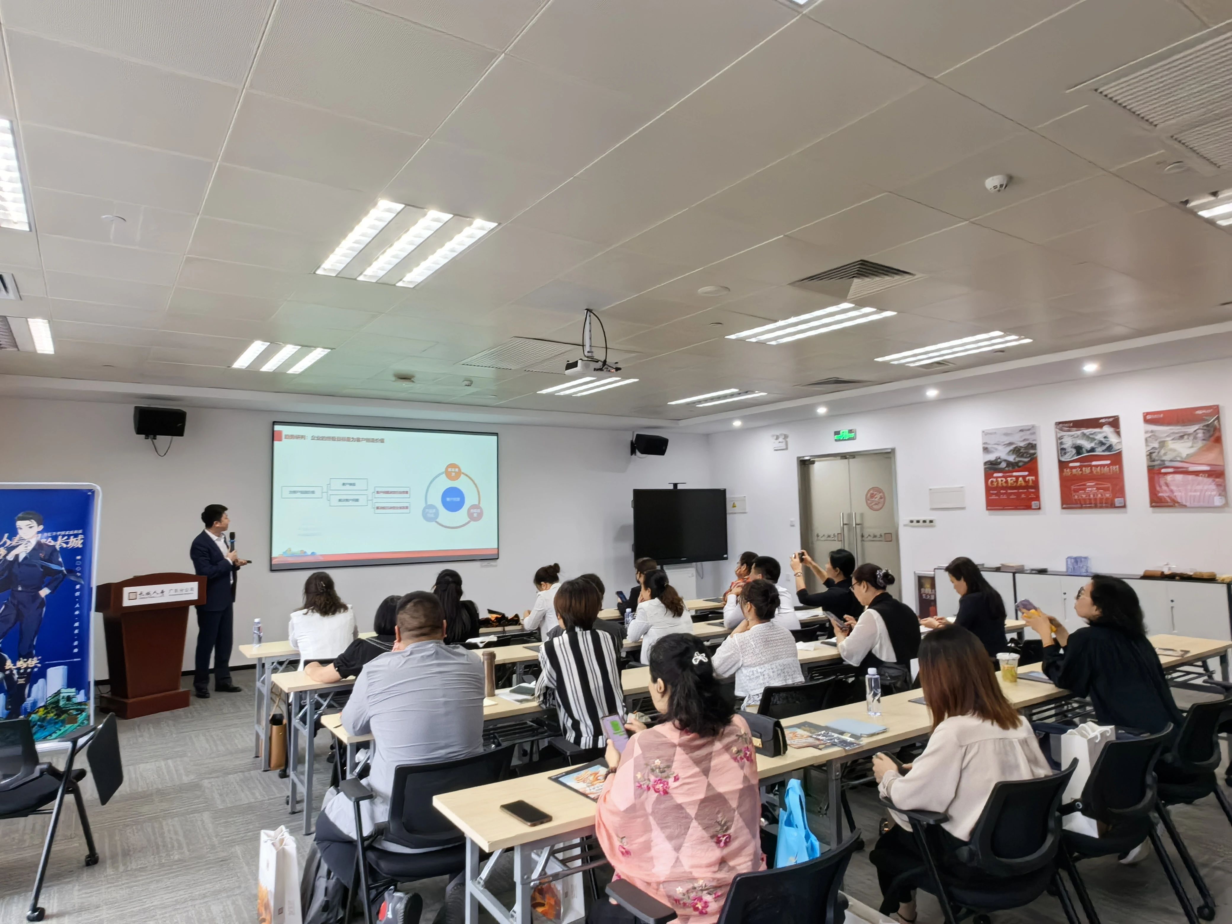 16ebc2dd0745675a1a3a2e85096dcb1e.jpg 16ebc2dd0745675a1a3a2e85096dcb1e.jpg